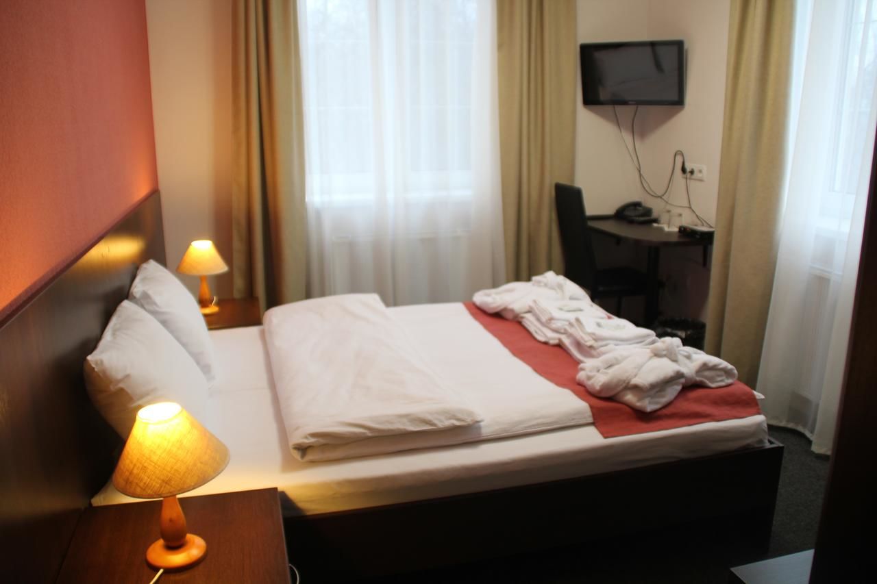 Отели типа «постель и завтрак» Shelter Hotel Киев-21