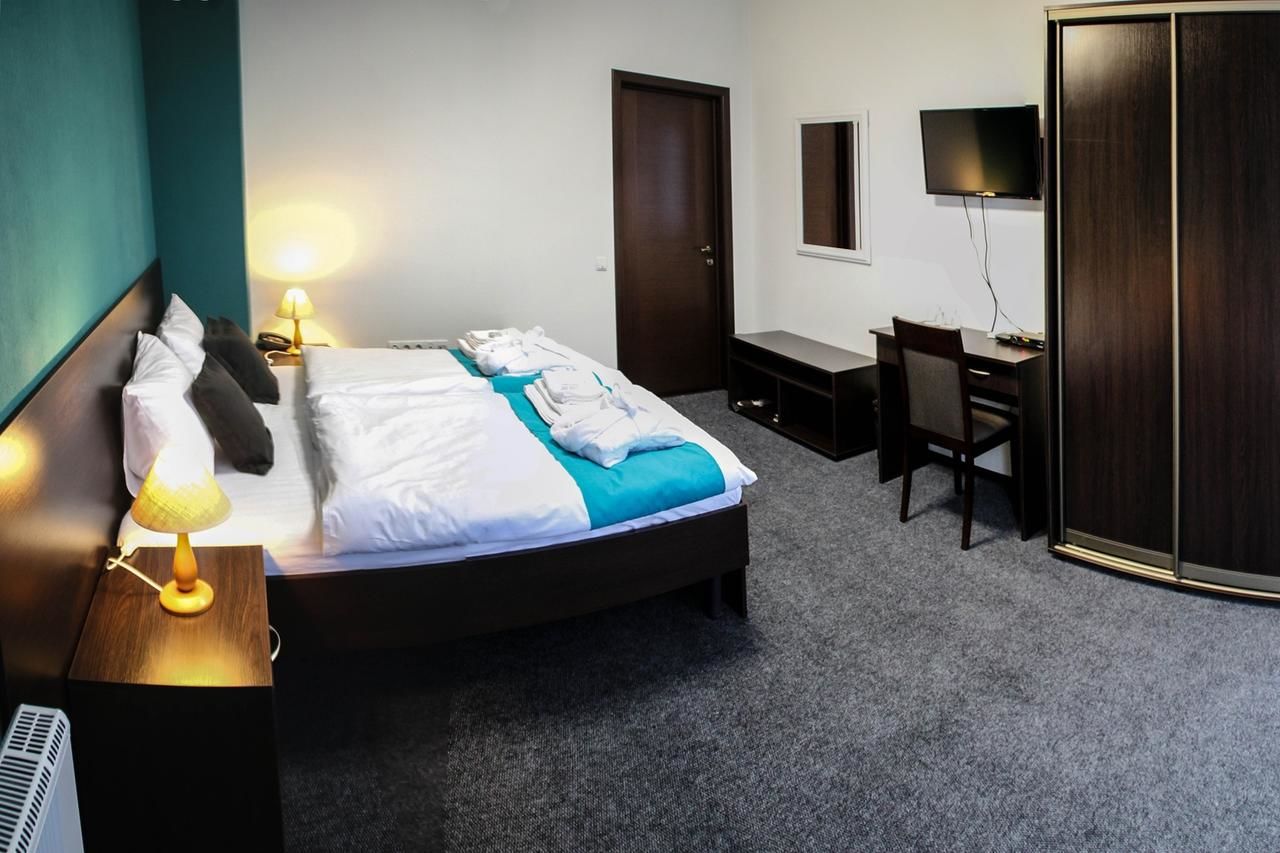 Отели типа «постель и завтрак» Shelter Hotel Киев-28