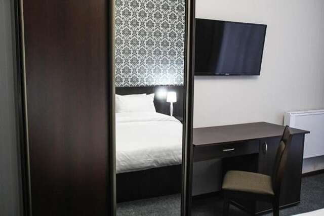 Отели типа «постель и завтрак» Shelter Hotel Киев-5